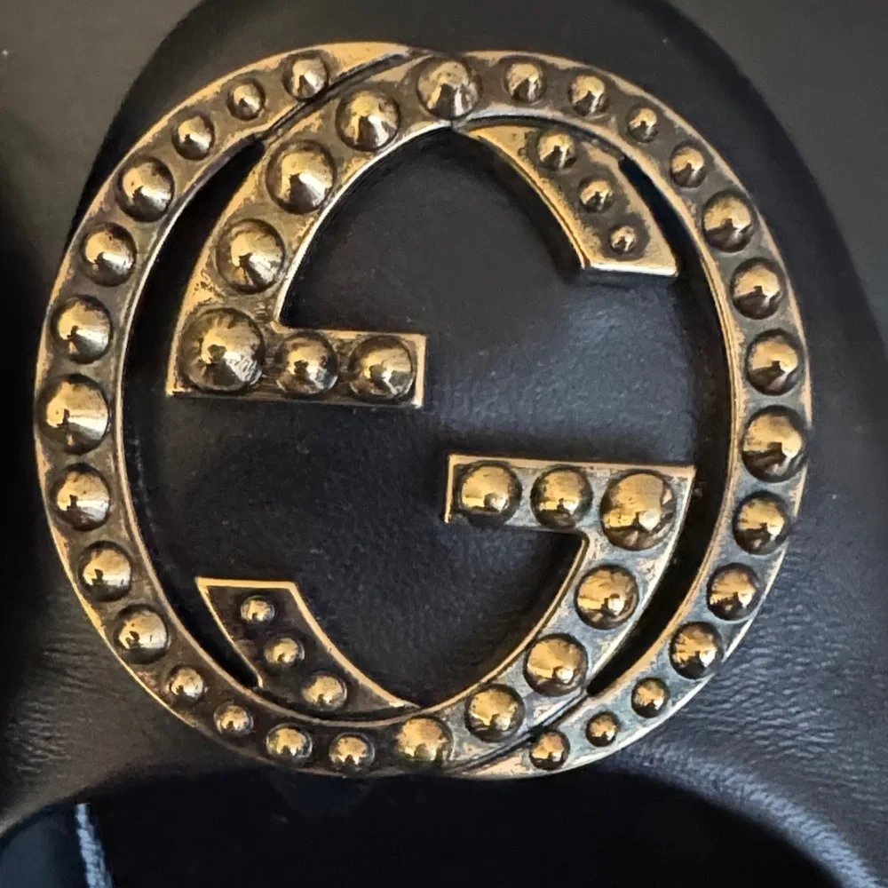 Gucci Black Heels with Iconic Gucci Gold Emblem